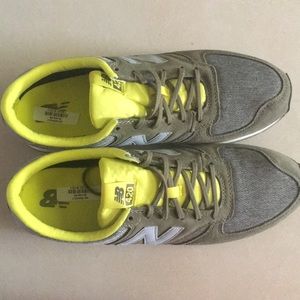 Women's New Balance 420 sneakers